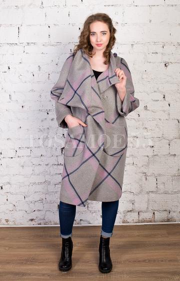 Пальто комбинированного цвета удлиненное