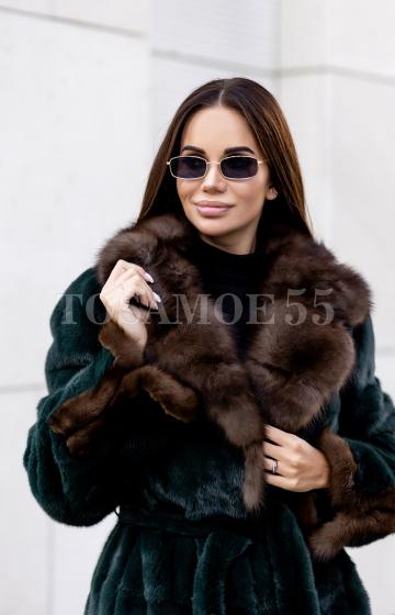 Длинная изумрудная шуба из норки с соболем