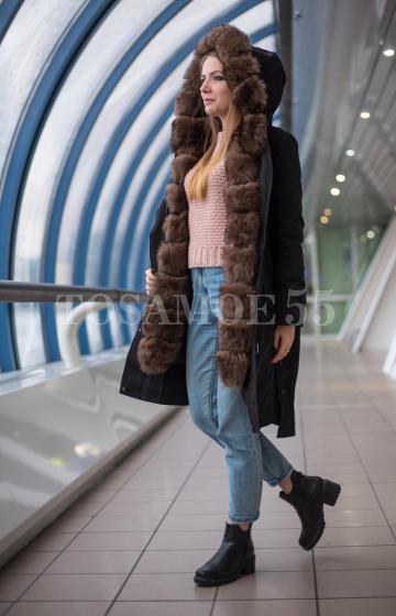 Чёрная парка с мехом песца под соболь