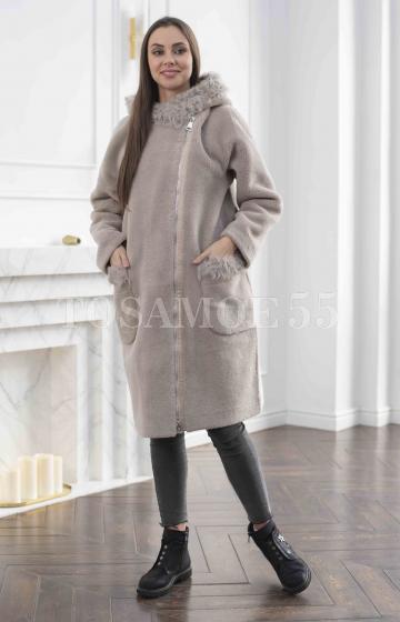 Шуба серого цвета из шерсти с капюшоном