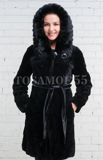 Шуба из мутона черная с капюшоном