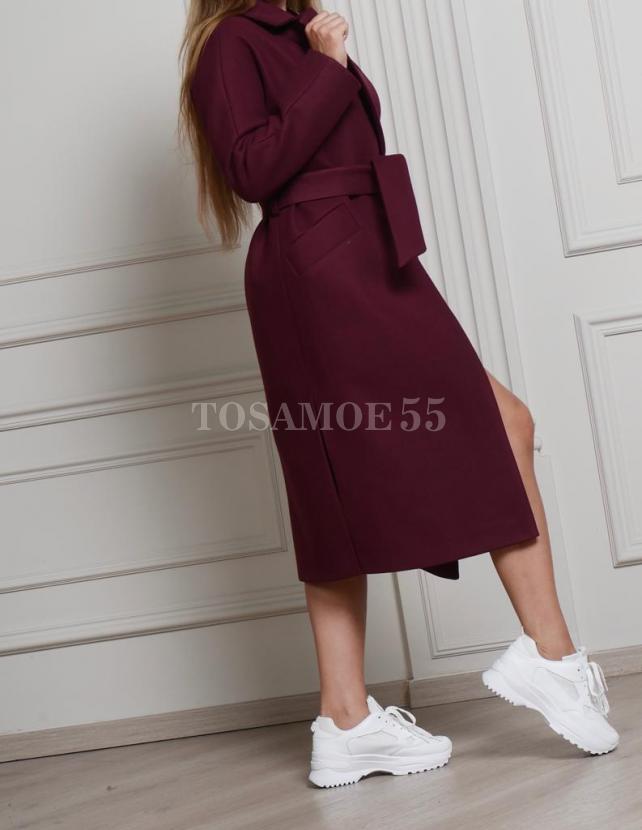 Удлиненное пальто бордового цвета фото №4