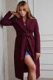 Удлиненное пальто бордового цвета фото №2