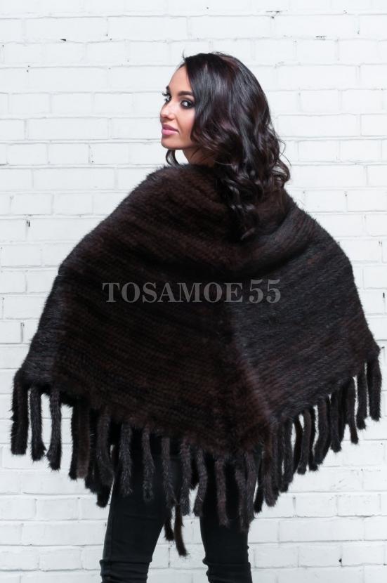 Накидка из вязанной норки темно-коричневого цвета воротник лодочка фото №2