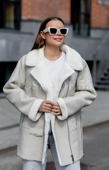 Белая укороченная дубленка