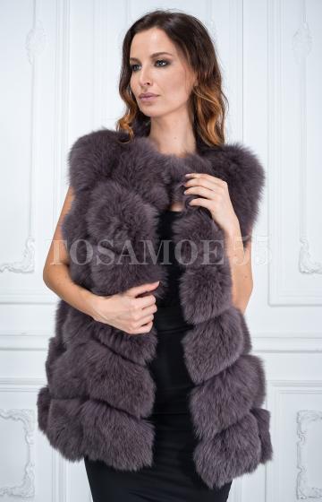 Жилетка из песца цвета серо-розовый кварц