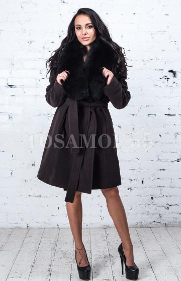 Пальто из шерсти тёмно-коричневое с песцом