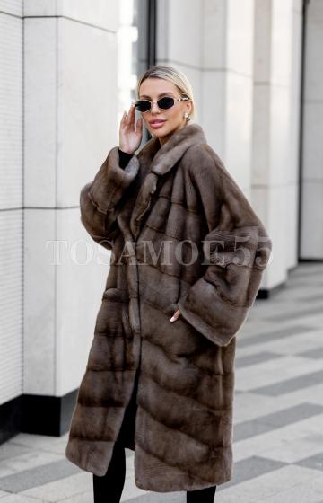 Длинная коричневая норковая шуба поперечка